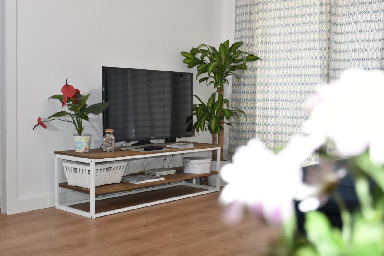 Spectacular Apartment 8 Pax/4 Rooms & Free Parking มาลากา ภายนอก รูปภาพ